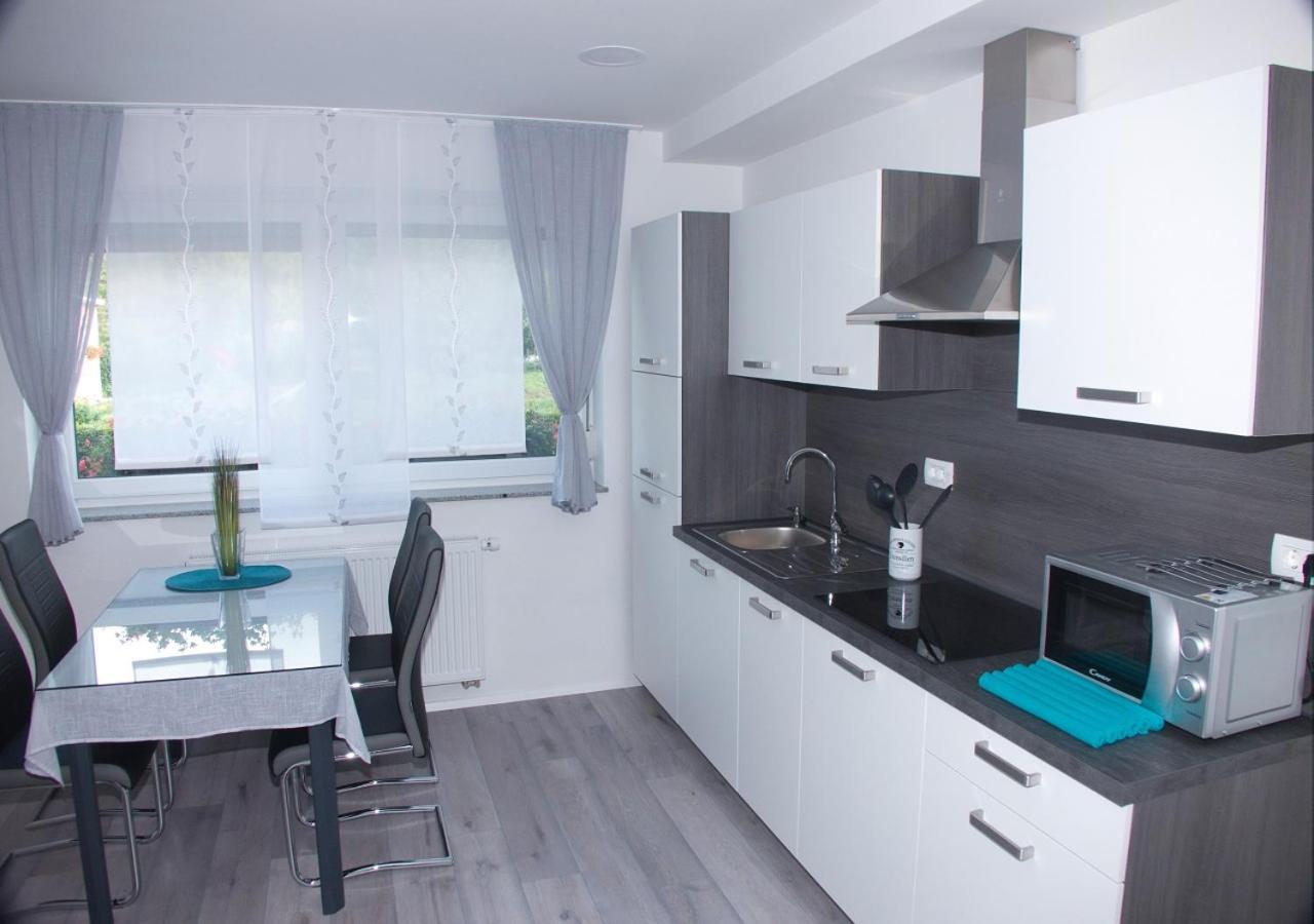 Begunje pri Cerknici Apartmaji Anita מראה חיצוני תמונה