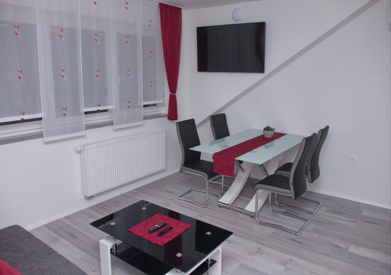 Begunje pri Cerknici Apartmaji Anita מראה חיצוני תמונה