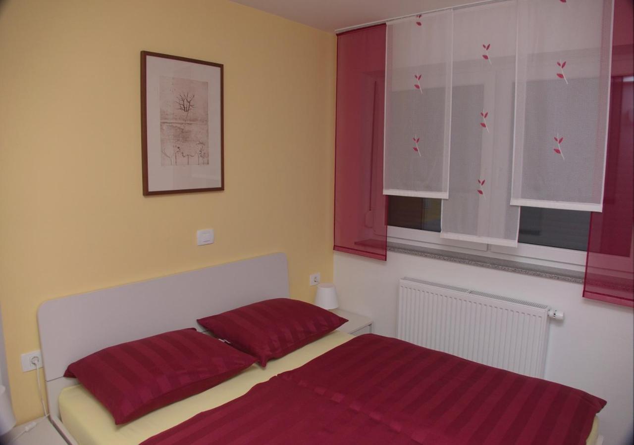 Begunje pri Cerknici Apartmaji Anita מראה חיצוני תמונה